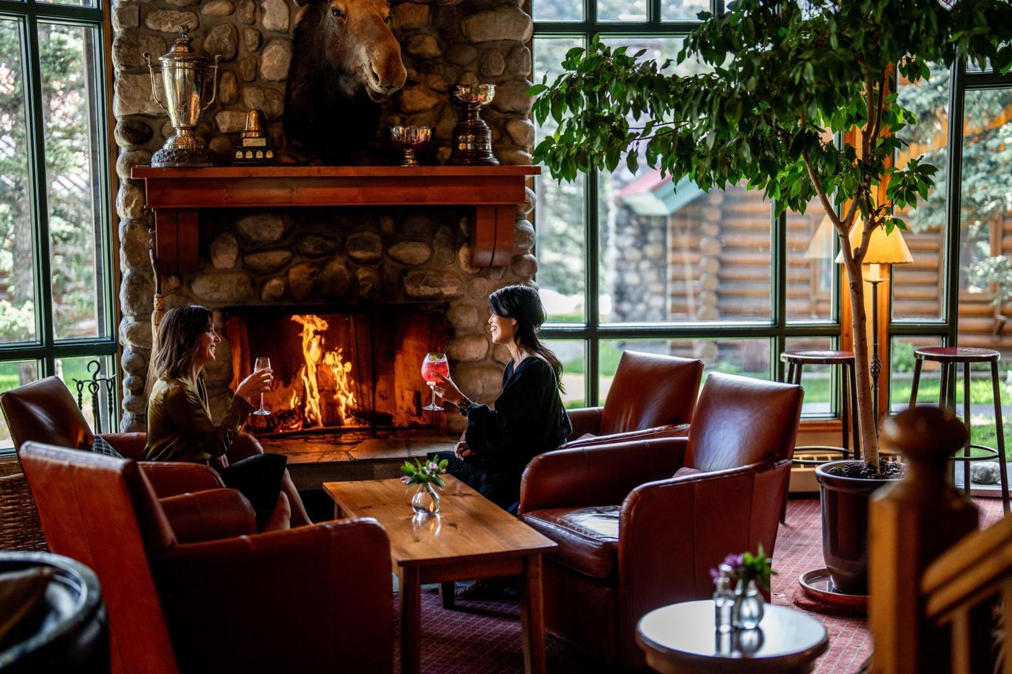 Post Hotel & Spa Lake Louise Ngoại thất bức ảnh